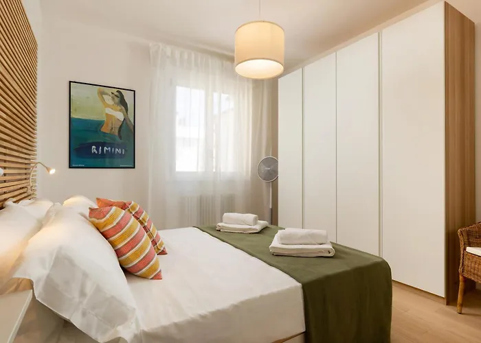 Modern 2-bed Flat, 250m From Sea شقة *