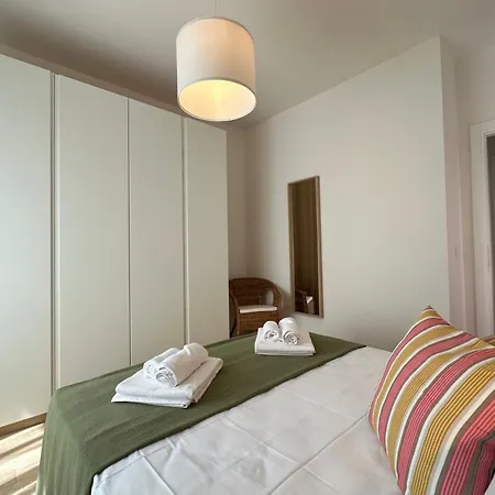 Modern 2-bed Flat, 250m From Sea * רימיני