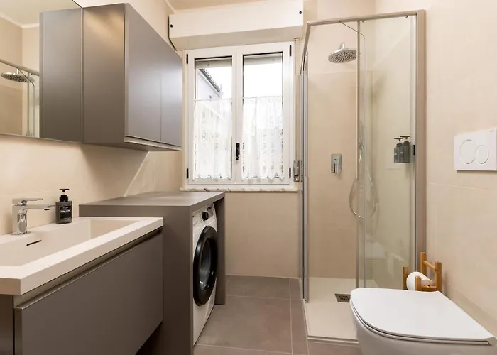 Apartment Modern 2-bed Flat, 250m From Sea *